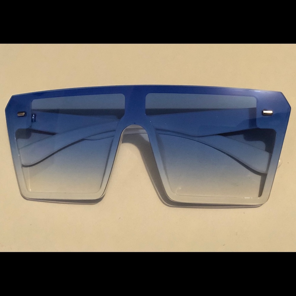 Sunglasses - Picture 2 of 4